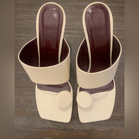 Staud heels made in Italy size 38 1/2.         Off white excellent condition - Picture 3 of 9